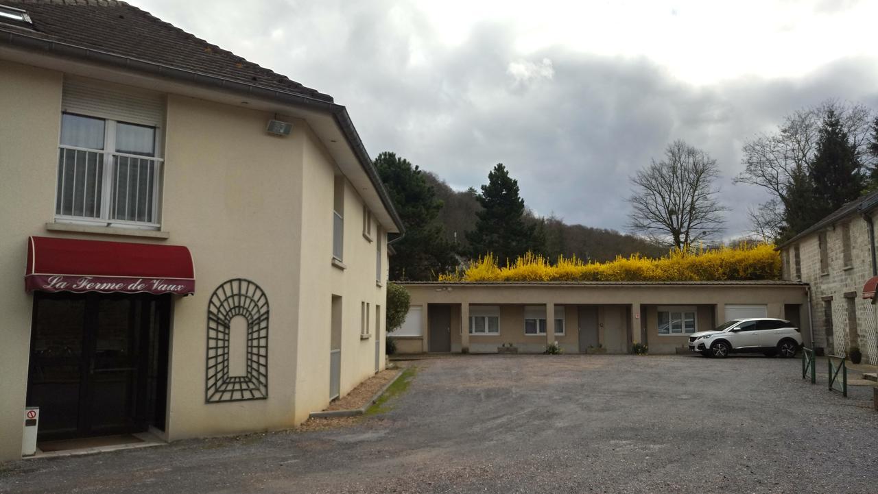 Hotel Restaurant - La Ferme De Vaux Creil Chantilly Bagian luar foto